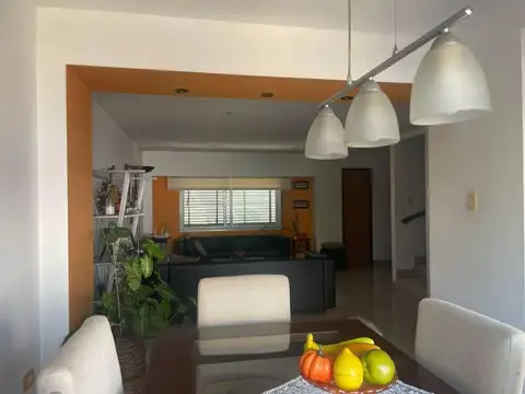 Depto Tipo Casa en Venta en Villa Bosch, USD 198.000
