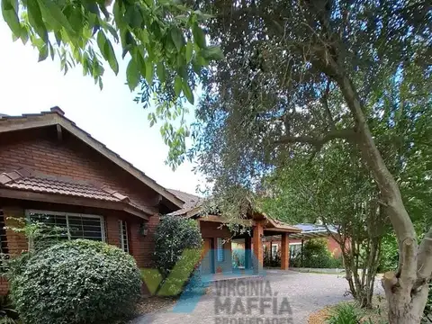 Casa Chalet  en Venta en La Otilia, Pilar, G.B.A. Zona Norte