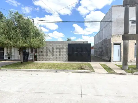 ALVEAR 2100, Piso 0