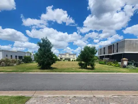 La Diligencia, Pilará