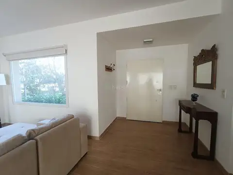 Casa en Alquiler Temporal con 1 cochera