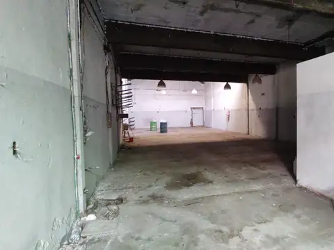 GALPÓN EN ALQUILER DE 242 M2 EN GERLI