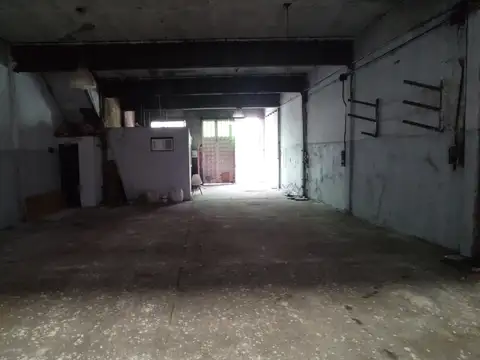 GALPÓN EN ALQUILER DE 242 M2 EN GERLI