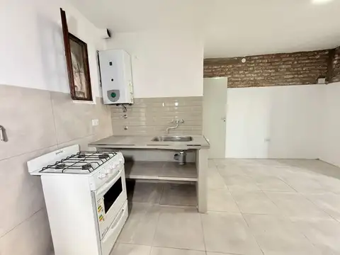 Depto Tipo Casa 2 ambientes con 1 baño