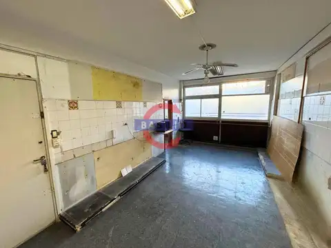 Departamento en Arenales al 1500