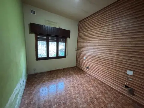 PH 3 amb   en venta refaccionar en Isidro Casanova