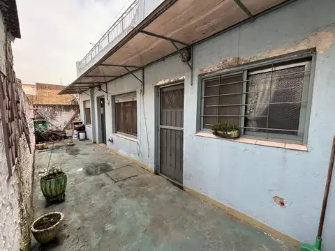 PH 3 amb   en venta refaccionar en Isidro Casanova