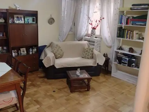 Departamento 3 AMB al frente con dependencia y patio