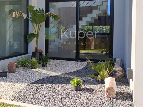 Casa  en Venta en Ayres Plaza, Pilar, G.B.A. Zona Norte