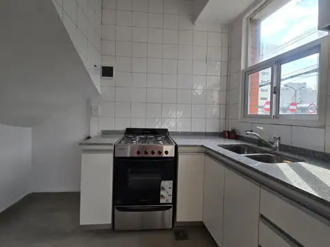 Depto Tipo Casa en Venta de 2 ambientes