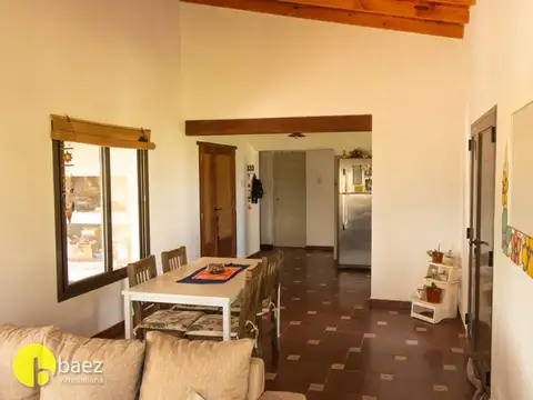 Casa en Venta con 4 cocheras