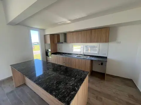 Casa en Venta en Canning, USD 215.000