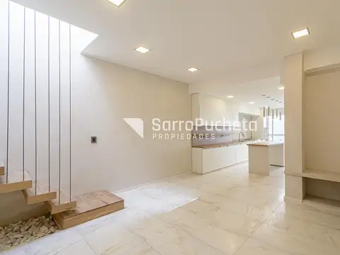 Casa 4 ambientes con 4 baños