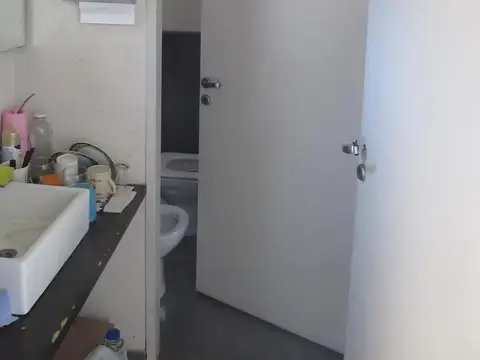 Oficina en Venta con 2 cocheras