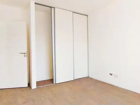 A estrenar,80 mts , cfte abierto, coch.,sol, Ampl.balcon !