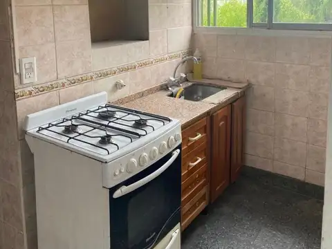 Alquiler departamento de 4 ambientes en Avellaneda