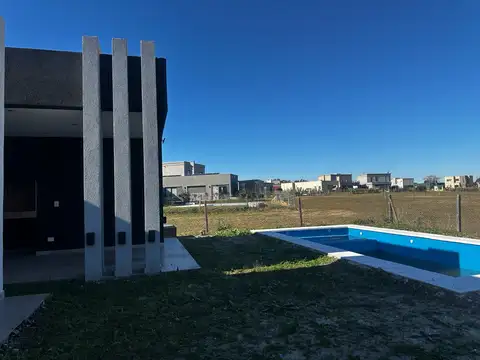 Casa - Pilar Del Este