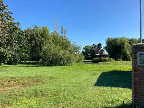 LOTE 1000 M2 BARRIO NAUTICO C.U.B.E