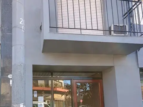 Av. Sáenz e/ Pagola y Andres Ferreira