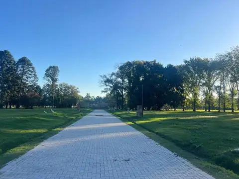 Terreno en Venta de 894,0 m2