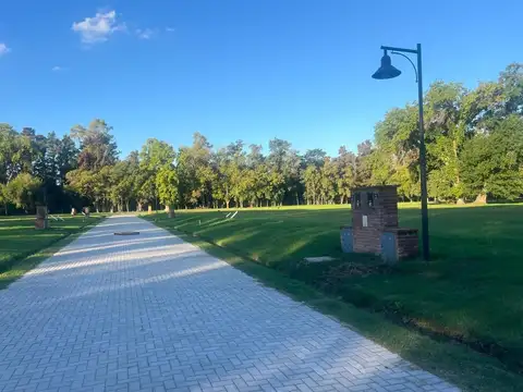 Terreno en Venta en La Lonja, USD 117.000