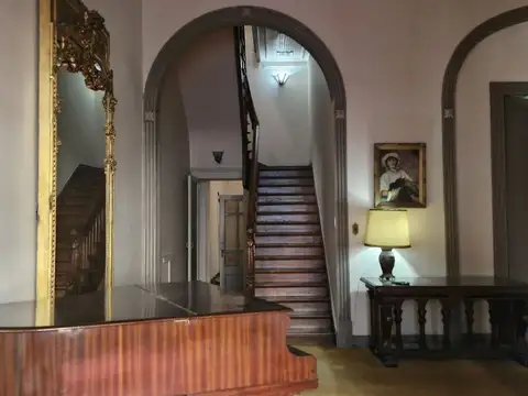 Casa 6 ambientes con 3 baños