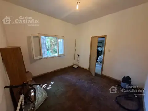 Casa 3 Amb. con Patio y Jardín