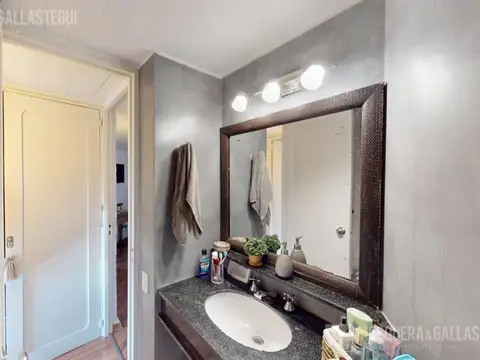 Depto Tipo Casa en Venta 35 años