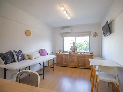 Oficina comercial en pleno centro de Adrogue 