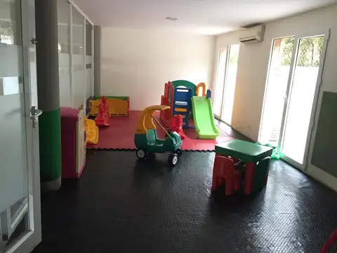 Departamento en Alquiler con 1 cocheras