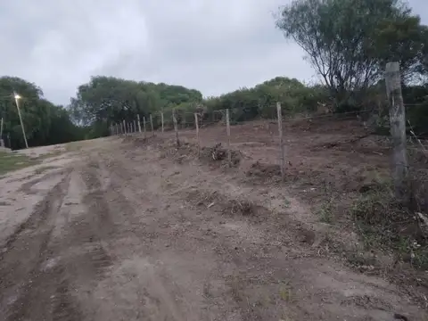 Terreno en Venta en Villa Parque Siquiman, USD 75.000