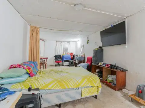 Monasterio 150 , Piso 0