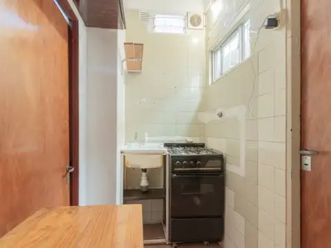 Depto Tipo Casa en Venta 100 años