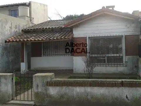 Casa en Venta en 7/53 y 54 Villa Elisa - Alberto Dacal Propiedades