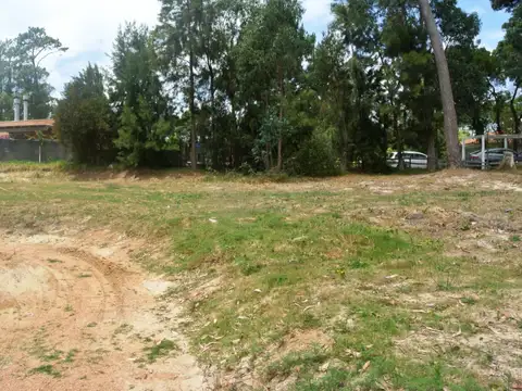 Venta de lote en barrio privado- La Residence