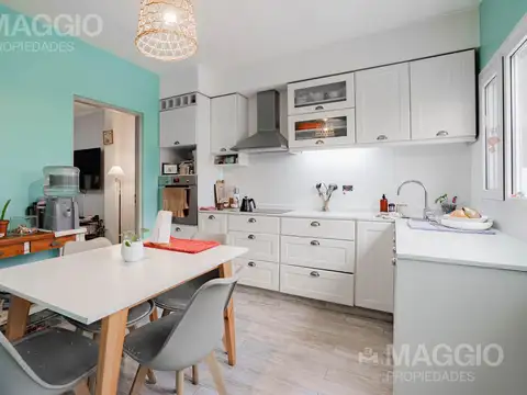 Depto Tipo Casa en Venta con 1 cocheras