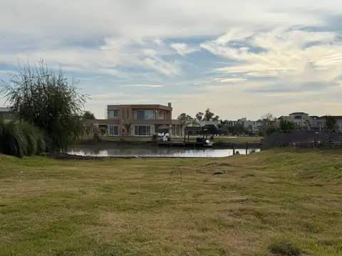 Venta lote Laguna de Canning 1  salida a la laguna