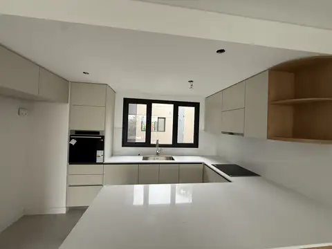 Departamento en Venta en Acassuso, USD 620.000