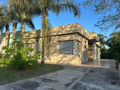 Casa en Venta en Las Orquideas, USD 200.000