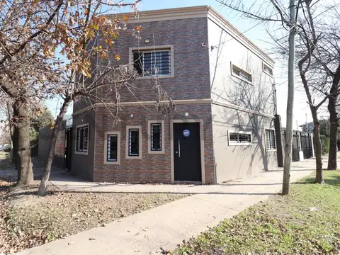 Los Narcisos 700, Piso 0