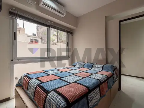 VENTA MONOAMBIENTE DIVIDIDO A 2 CON COCHERA FLORES