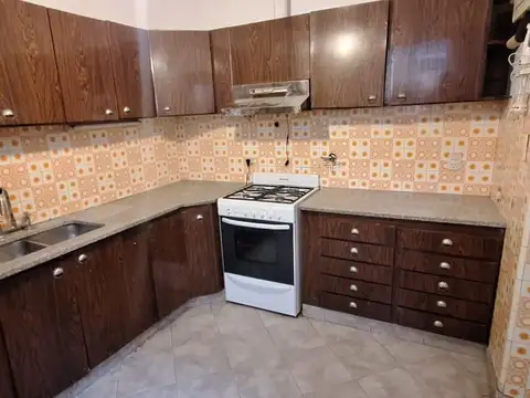 Depto Tipo Casa en Alquiler de 3 ambientes