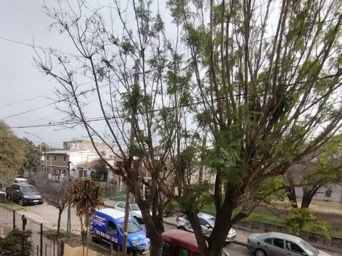 CASA Y DPTO EN JARDIN BUENA RENTA