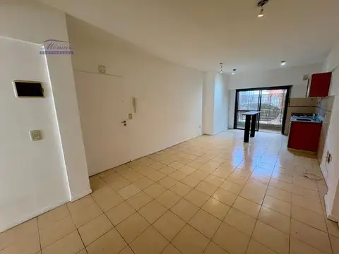 Depto Tipo Casa 2 ambientes con 1 baño