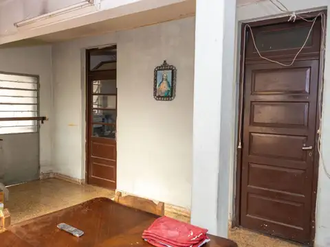 Casa 4 ambientes con 1 baño