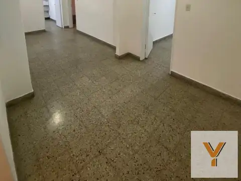 Depto Tipo Casa en Alquiler de 4 ambientes