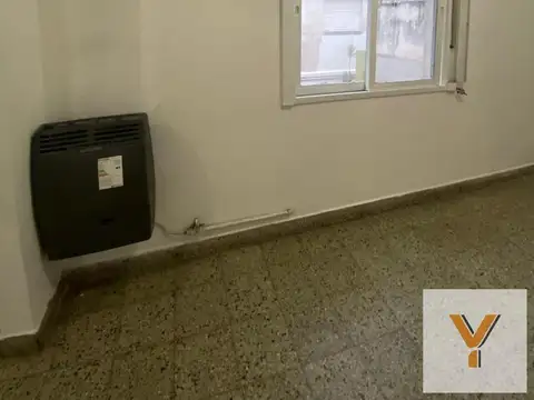 Depto Tipo Casa en Alquiler en La Plata, $ 900.000