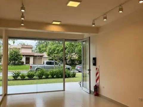 Local en Alquiler en Yerba Buena, $ 850.000