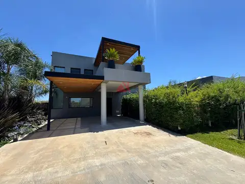 Casa en Venta de 5 dormitorios