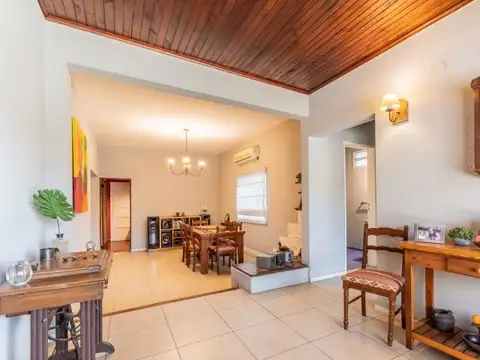 CASA - PASO DEL REY - APTO CRÉDITO - ACCESO OESTE - PARQUE - PATIO - COCHERA